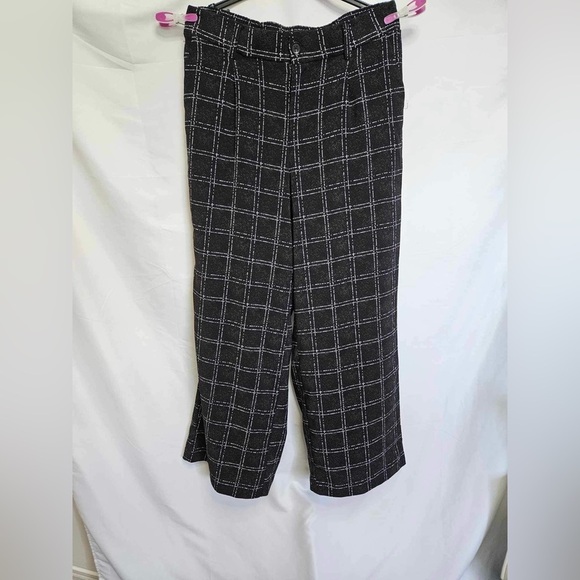 TORRID | Wide Leg Stretch Crepe High-Rise Pant | Size 10 - Picture 2 of 4